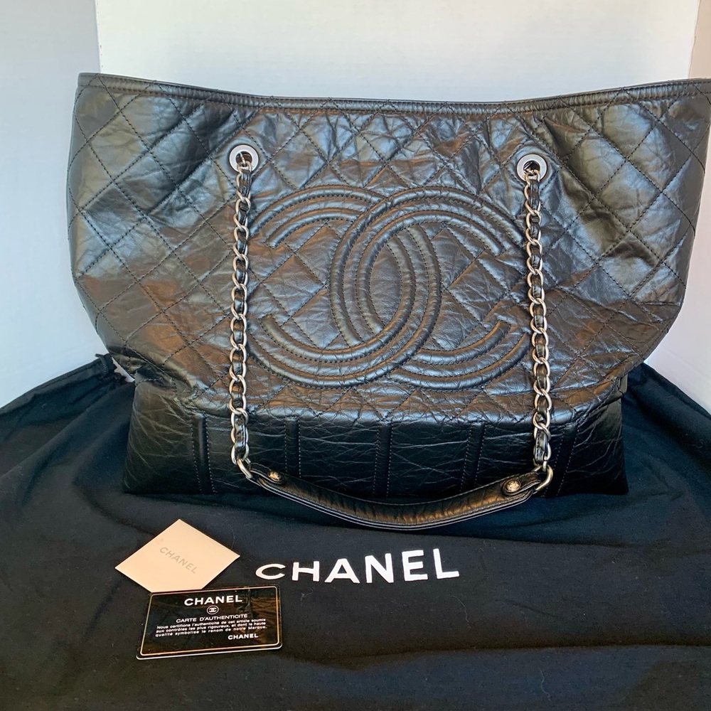 Chanel Caviar Black Large Shopping Tote in excellent condition!